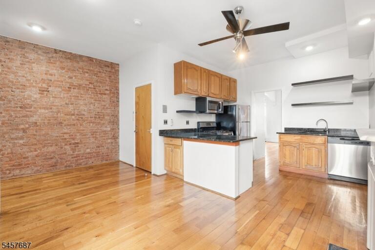 Property listing MLS 4050203 photo 12