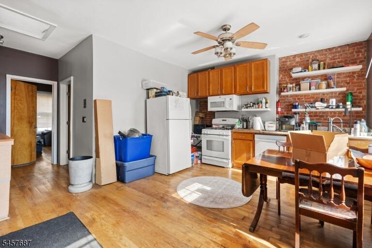 Property listing MLS 4050203 photo 22