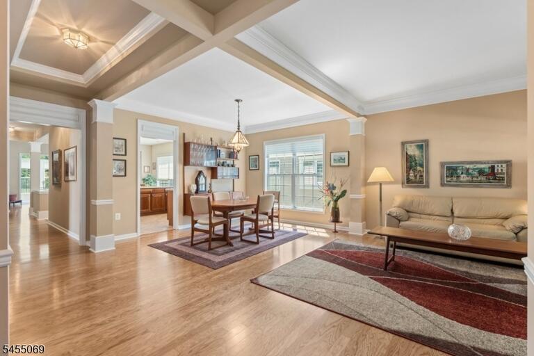 Property listing MLS 4050208 photo 7