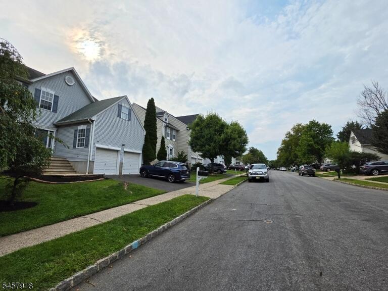 Property listing MLS 4050218 photo 2