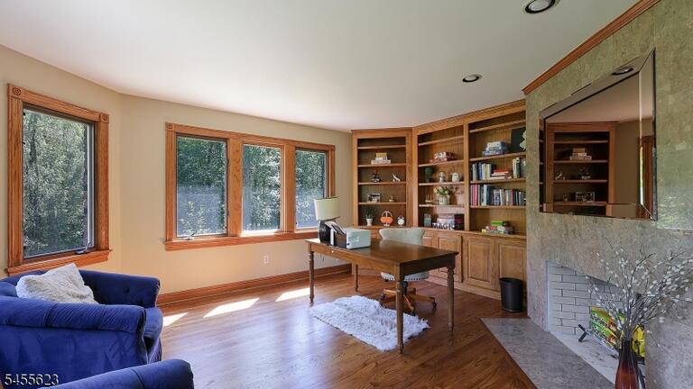 Property listing MLS 4050238 photo 26