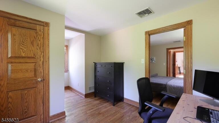 Property listing MLS 4050238 photo 37