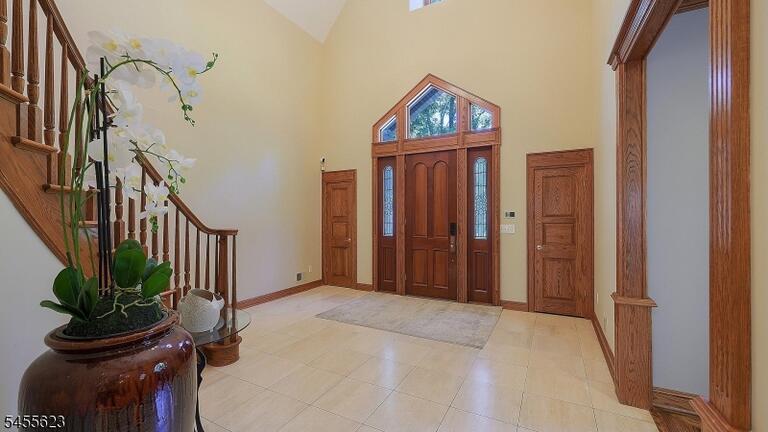 Property listing MLS 4050238 photo 4