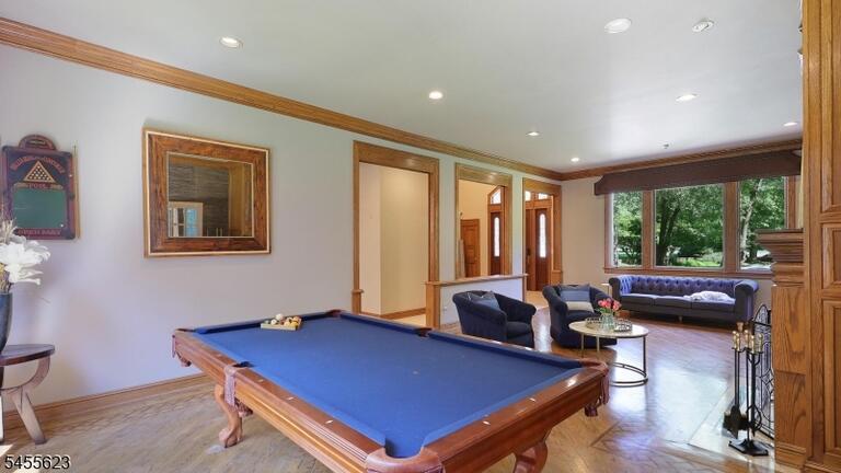 Property listing MLS 4050238 photo 8