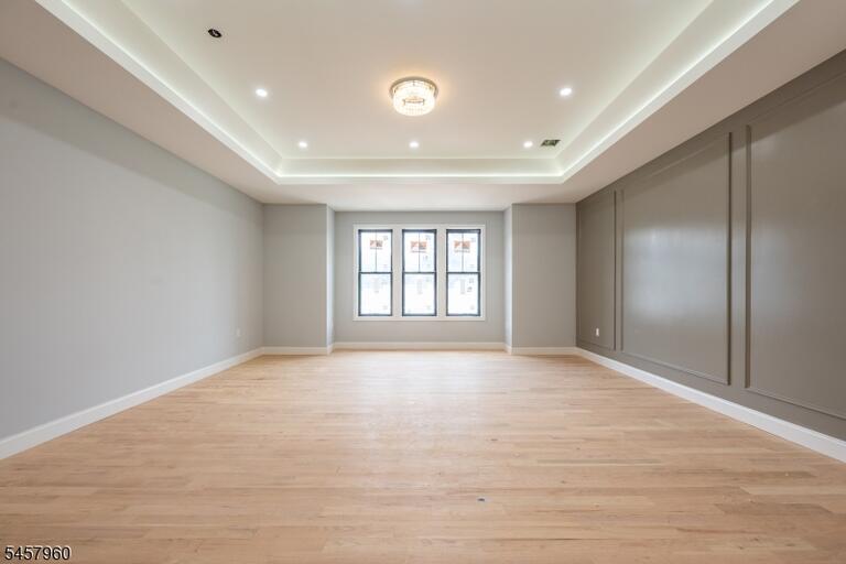 Property listing MLS 4050248 photo 31