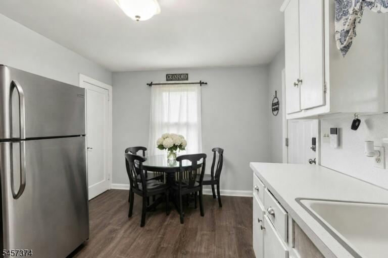Property listing MLS 4050249 photo 8