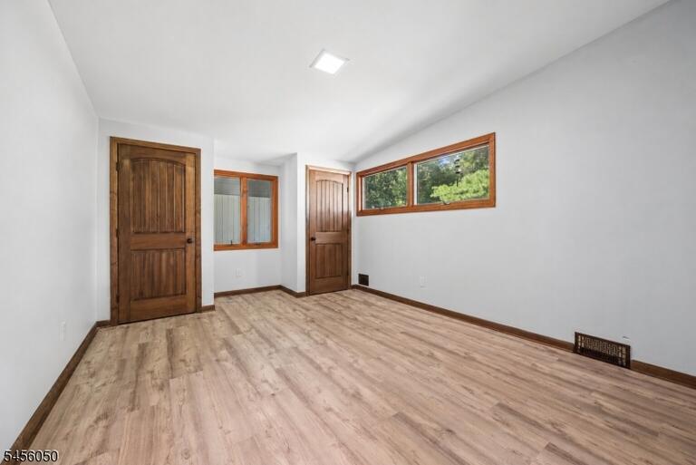 Property listing MLS 4050251 photo 26