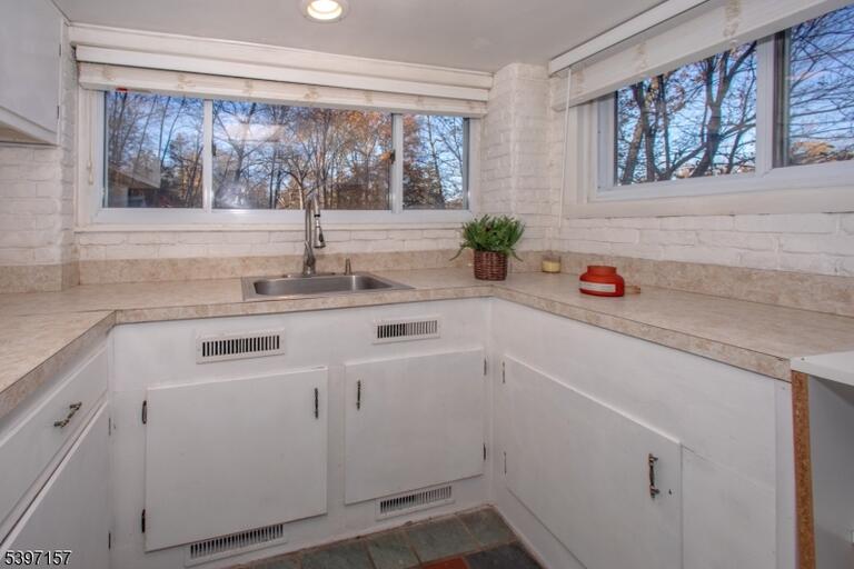 Property listing MLS 4050253 photo 30