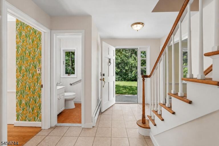 Property listing MLS 4050257 photo 4