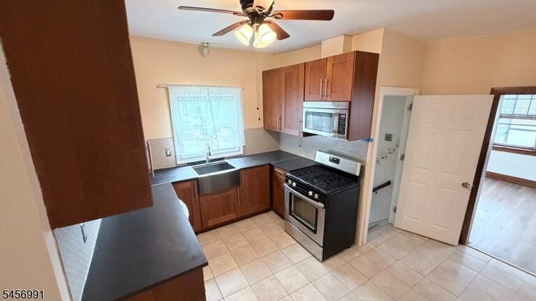Property listing MLS 4050269 photo 5