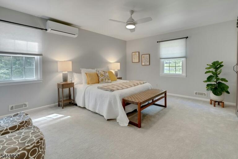 Property listing MLS 4050273 photo 24