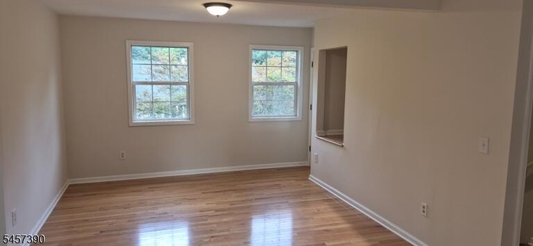 Property listing MLS 4050280 photo 5