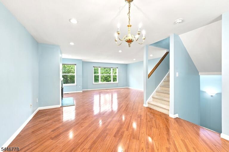 Property listing MLS 4050293 photo 15