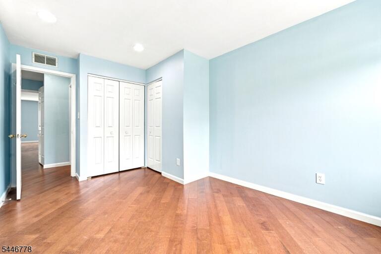 Property listing MLS 4050293 photo 32