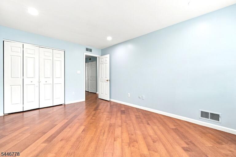 Property listing MLS 4050293 photo 34