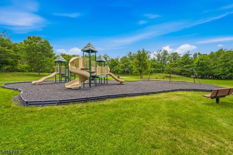 Property listing MLS 4050293 photo 6