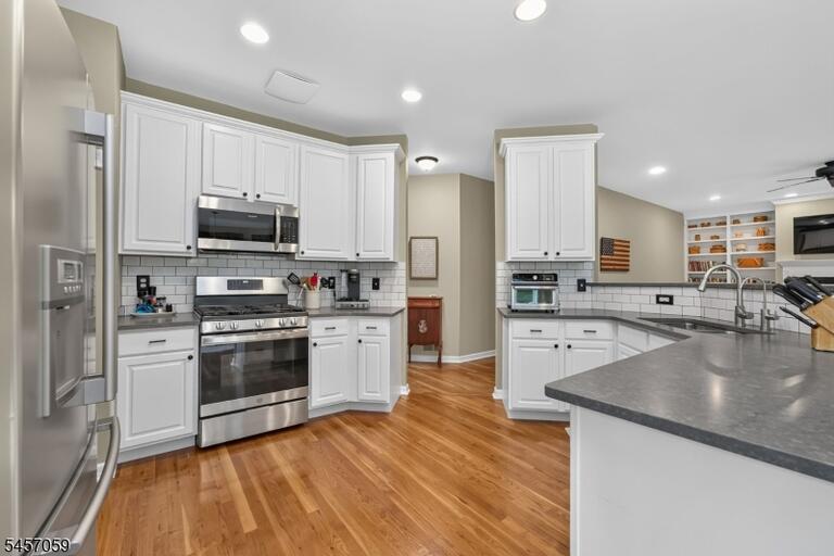 Property listing MLS 4050296 photo 10