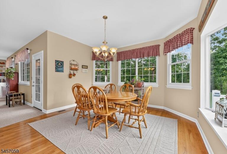 Property listing MLS 4050296 photo 14