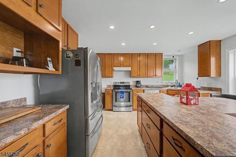 Property listing MLS 4050301 photo 15