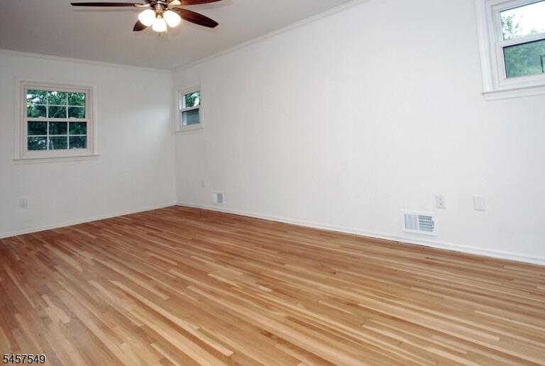 Property listing MLS 4050307 photo 27