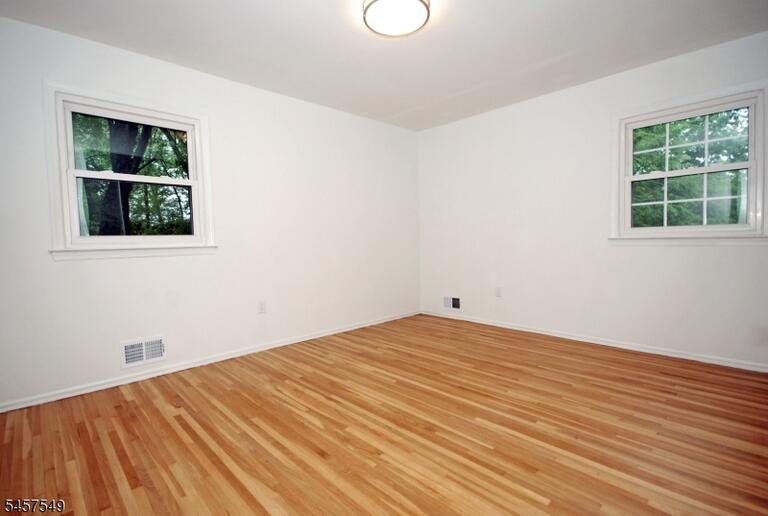 Property listing MLS 4050307 photo 30