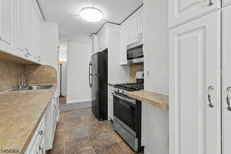 Property listing MLS 4050313 photo 13