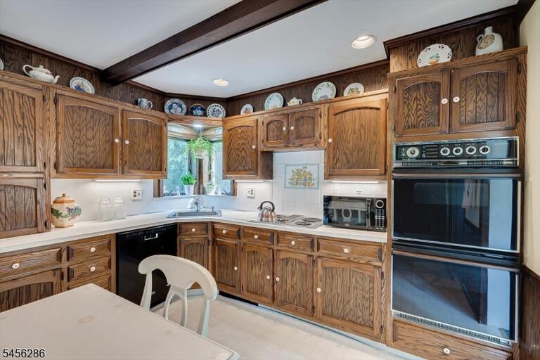 Property listing MLS 4050317 photo 23