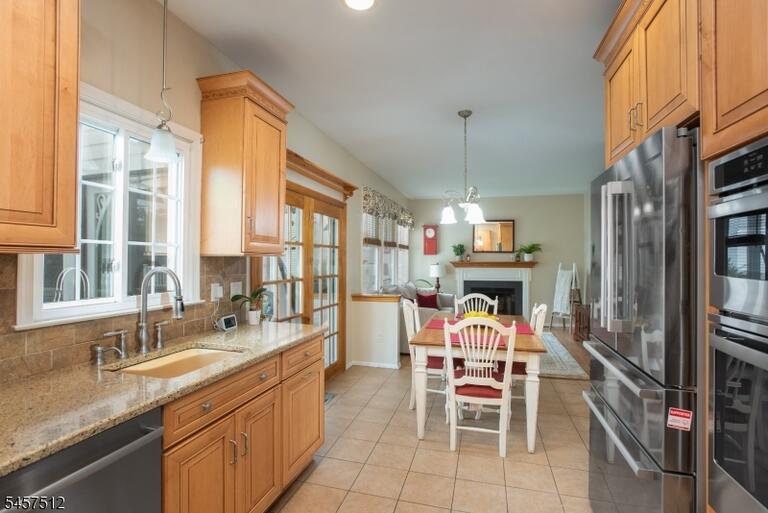 Property listing MLS 4050322 photo 11