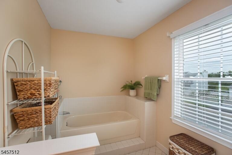 Property listing MLS 4050322 photo 20