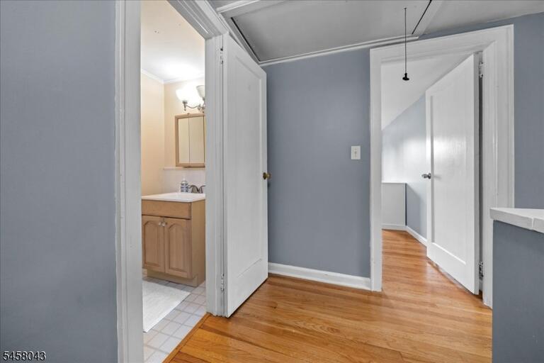 Property listing MLS 4050334 photo 27
