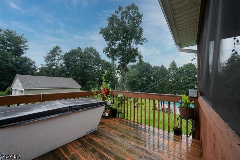 Property listing MLS 4050334 photo 29