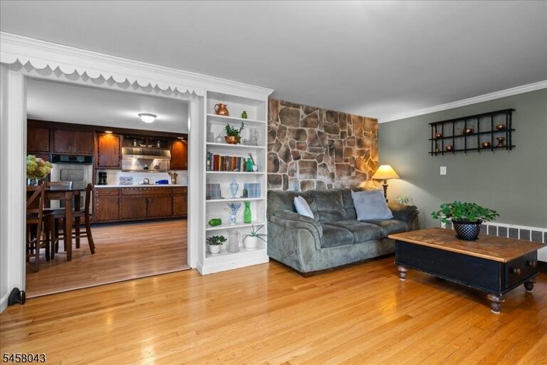 Property listing MLS 4050334 photo 7