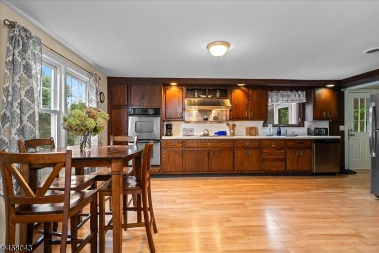 Property listing MLS 4050334 photo 8