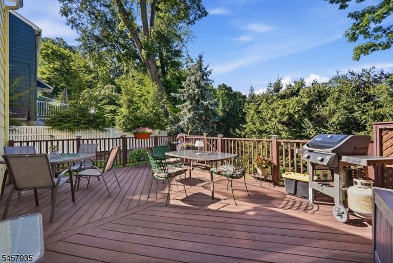 Property listing MLS 4050336 photo 22