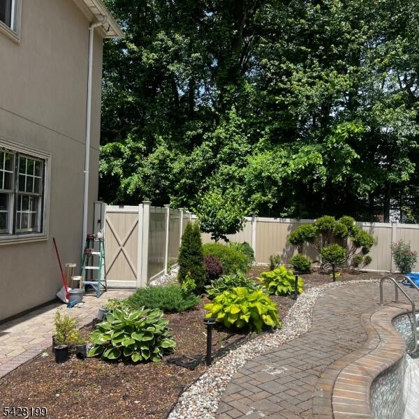 Property listing MLS 4050349 photo 30