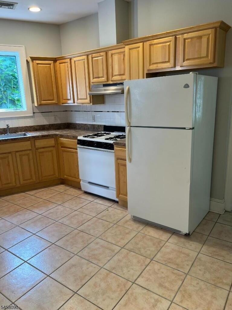 Property listing MLS 4050365 photo 11