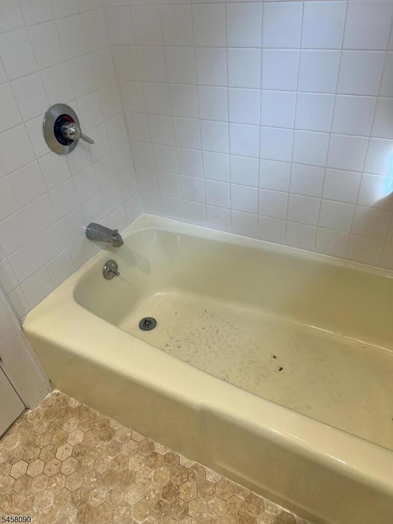 Property listing MLS 4050365 photo 7