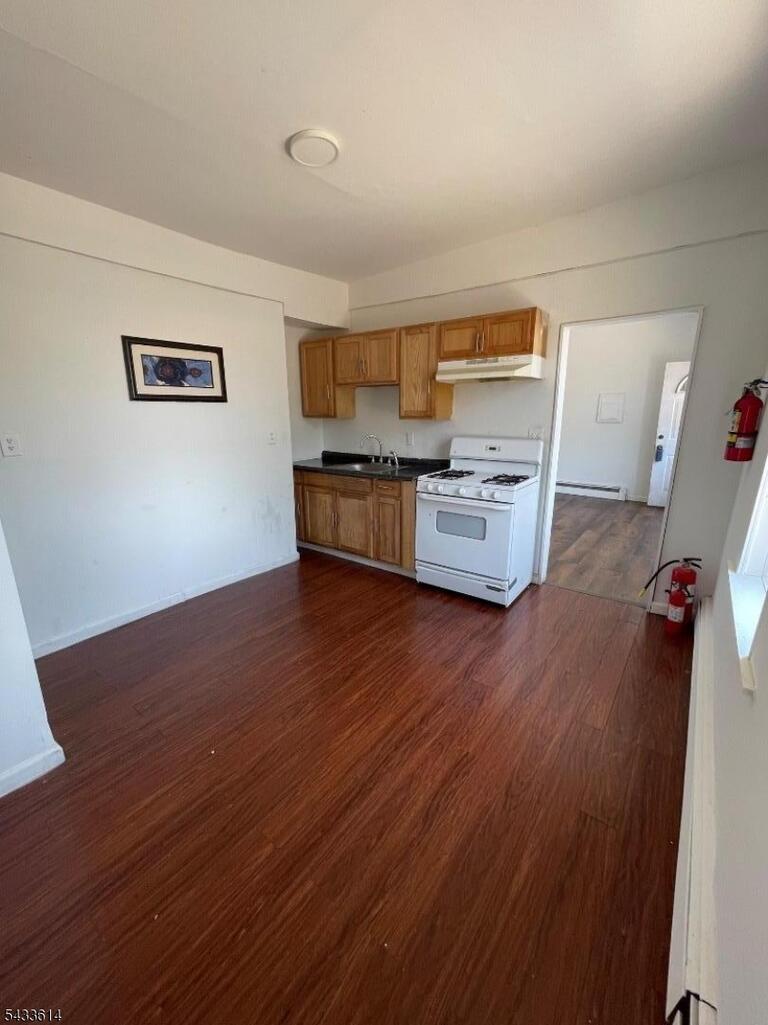 Property listing MLS 4050414 photo 3