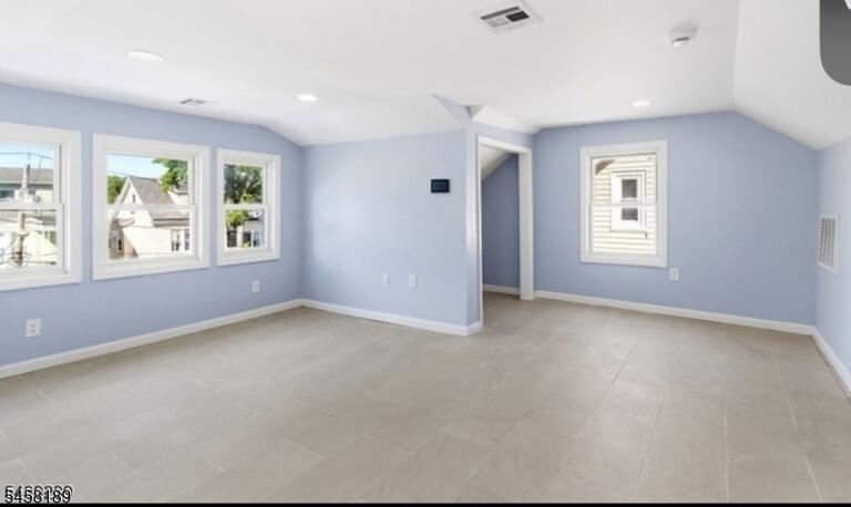 Property listing MLS 4050440 photo 7